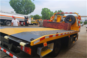 怀宁附近拖车电话号码服务